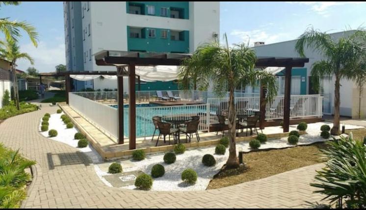 Apto Em Easy Club Encantador Com Piscina. Apartman Piçarras Kültér fotó